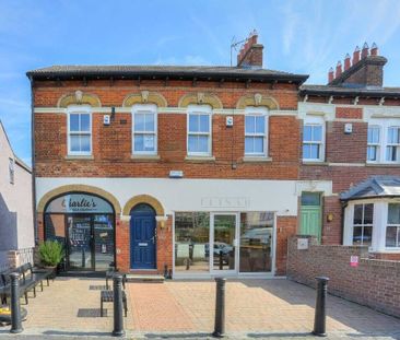 Available unfurnished from 15/12/2025 - Photo 5