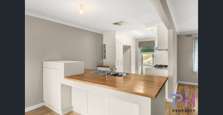 PERFECT FAMILY HOME - Photo 2