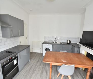 5 bedroom maisonette to rent - Photo 5