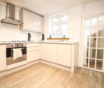 2 bedroom terraced house to rent - Photo 5