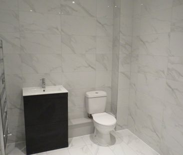 High Street - Photo 5