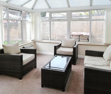 3 bedroom bungalow to rent - Photo 3