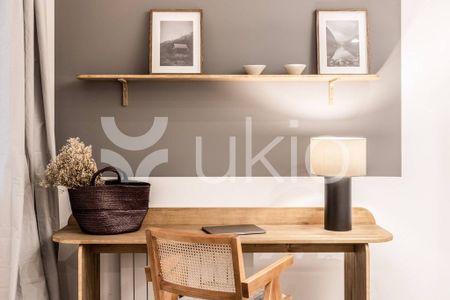 5 room luxury Apartment for rent in Madrid, Community of Madrid - Photo 2