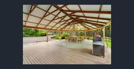 TIMBER COTTAGE ON 6 ACRES - LIVE YOUR BEST LIFESTYLE! - Photo 5