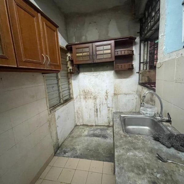 BASIC UNIT [OWNER WILL REPAINT & TOUCH-UP] FOR RENT at Bandar Baru Selayang, Selangor !! - Photo 1