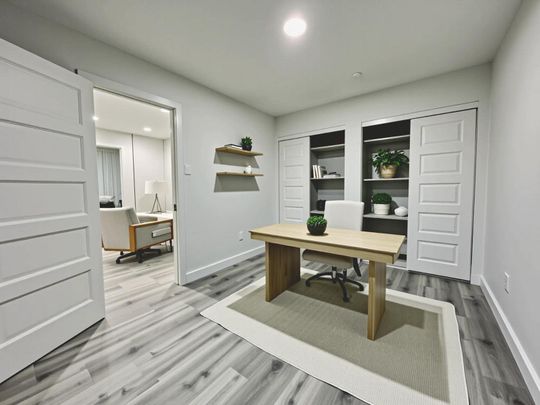 33 Boulevard Brunswick, Montréal, QC - Photo 1