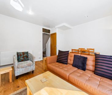 2 bedroom maisonette to rent - Photo 2