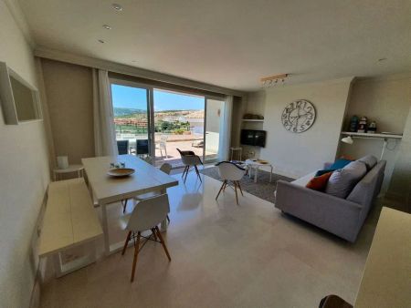 Alquiler de piso en Urbanizacion Doña Julia - Photo 3