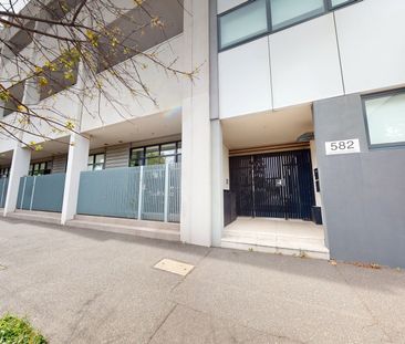 A Rare Fitzroy North Find: Space, Style and Location Combined - Photo 2