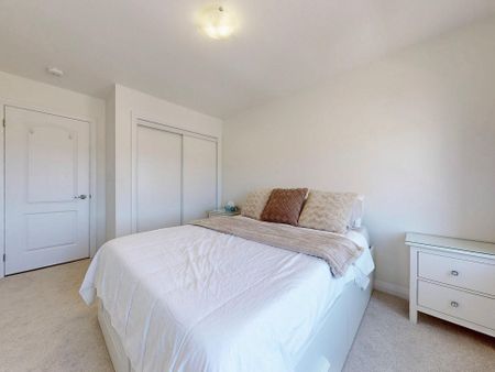 For Lease - 19 Central Market Drive, Haldimand, Ontario - Photo 5