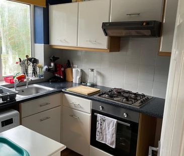 2 bed Apartment - To Let - Photo 1