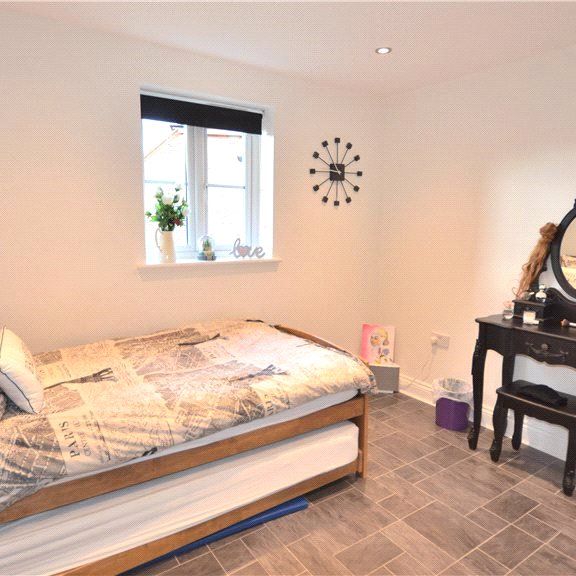 4 bedroom house to rent - Photo 1
