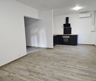 Location Appartement 2 pièces 47m² VITROLLES 13127 - Photo 3