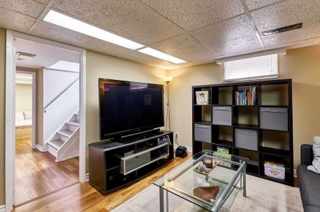 For Lease - 56 Harris Park Drive, Toronto, Ontario - Photo 4