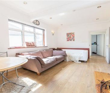 Stunning Sharers Apartment - Photo 4