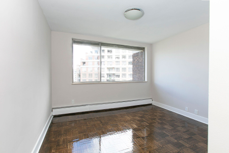 For Lease - 9 Deer Park Crescent Unit# 1404, Toronto, Ontario - Photo 5