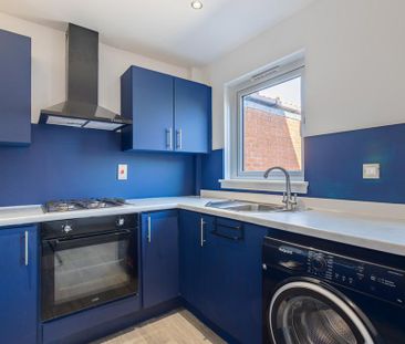 2 bedroom terraced house to rent - Photo 4