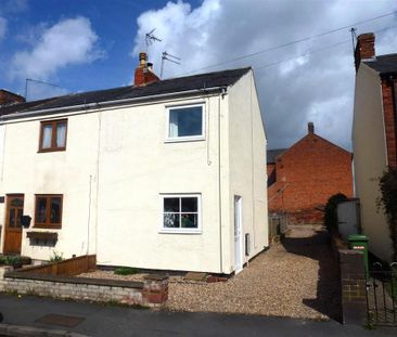 2 bedroom detached house to rent - Photo 3