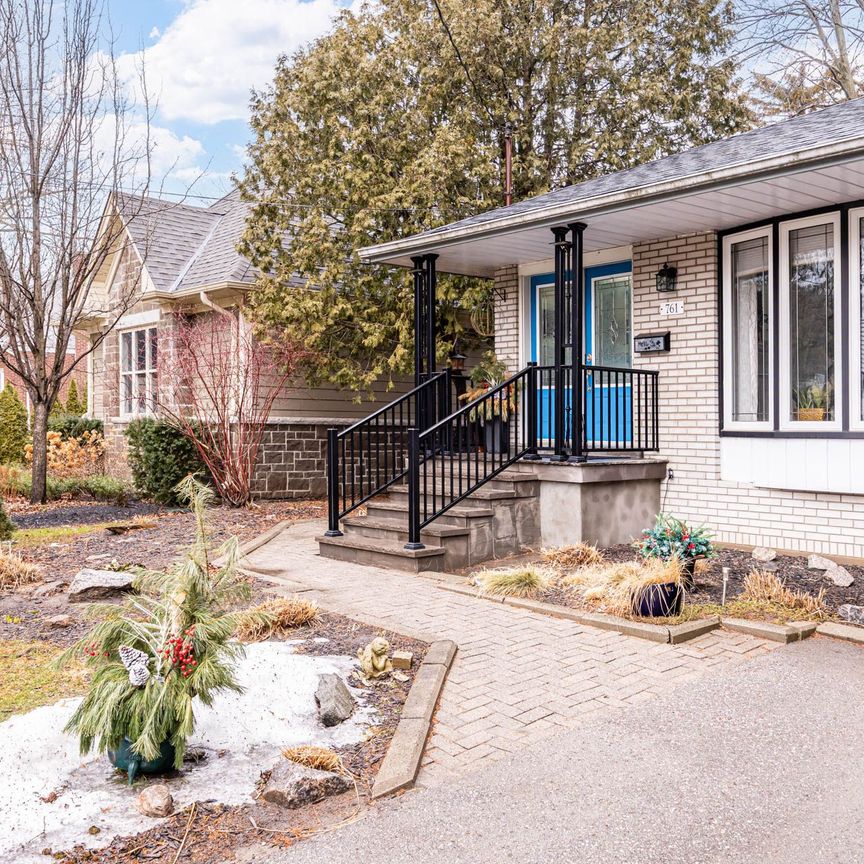 For Lease - 761 Sunset Road, Burlington, Ontario - Photo 1