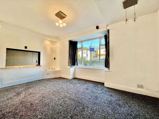 Calverley Moor Avenue, Pudsey - Photo 1