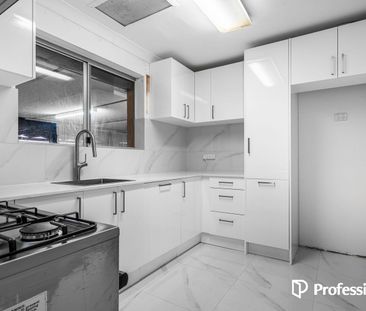 Stunning Renovated Family Home in the Heart of Koondoola - Photo 6