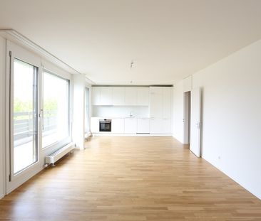 Sonnige 3,5-Zimmer-Dachwohnung Nähe der Langen Erlen - Photo 2