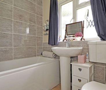 3 bedroom cottage to rent - Photo 3