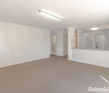 2 Bedroom Unit in a Quiet Street! - Photo 6