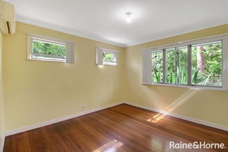 Charming Kenmore Home with Spacious Backyard - Photo 3