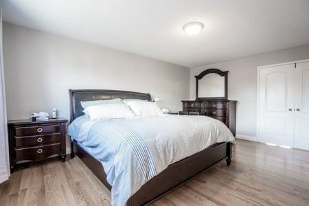 For Lease - 66 Carnoustie Crescent, Richmond Hill, Ontario - Photo 2