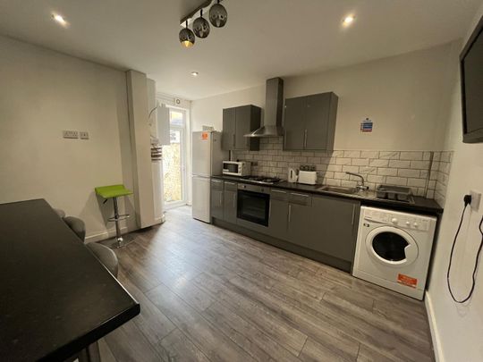 Horsham Street, Salford - Photo 1