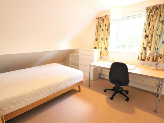 Semi-detached house to rent on - Photo 1