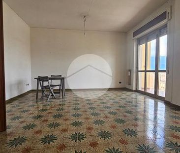 5 locali in affitto - Photo 1