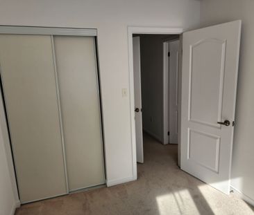 For Lease - 123 Frank's Way, Barrie, Ontario - Photo 4