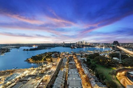 Luxury Apartment with Iconic Harbour & City Views - Photo 4