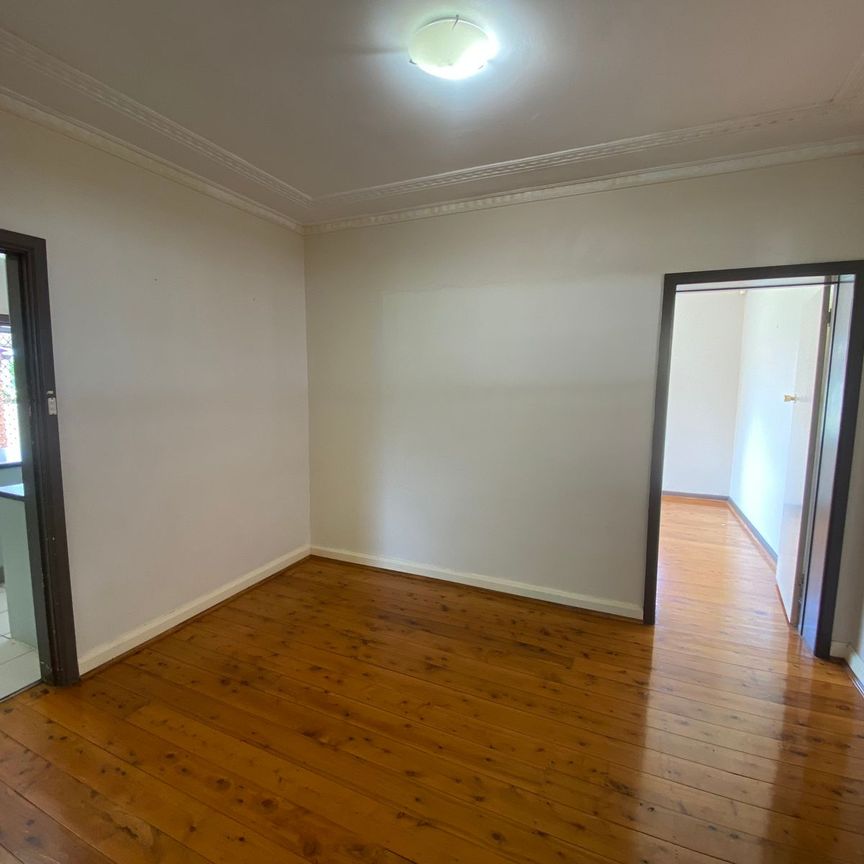 GREAT LOCATION!!! - Photo 1