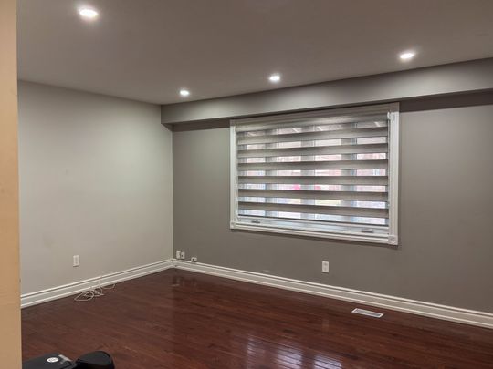 For Lease - 60 Trott Square, Toronto, Ontario - Photo 1