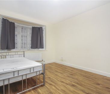 Edenvale Road, Mitcham, CR4 2DN - Photo 2