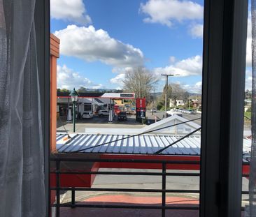 Live in the heart of Cambridge! - Photo 3