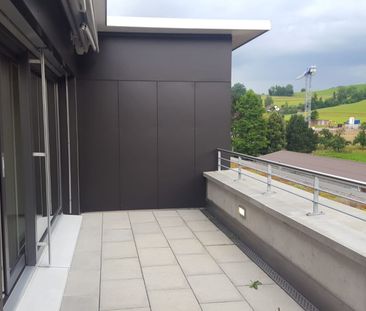 MODERNE 2.5 Zimmer-Attikawohnung - Foto 1