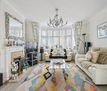 3 bedroom semi-detached house to rent - Photo 3