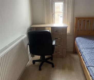 Mansfield Road, Nottingham, NG1 - Photo 2