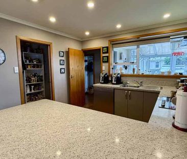 Affordable Family Living in Mosgiel - Photo 2