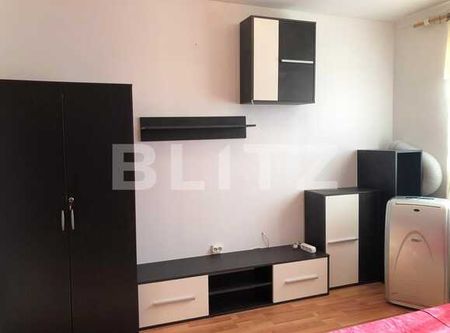 Apartament cu o camera, 38 mp, decomandat, zona strazii D. Murgu - Photo 2