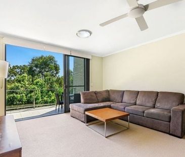 Stylish Fully-Furnished Apartment in Prime Southport Location – Wal... - Photo 3