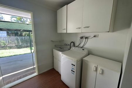 THIS WELL MAINTAINED HOME OFFERS COMFORTABLE LIVING WITH A LOW MAINTENANCE YARD! - Photo 3