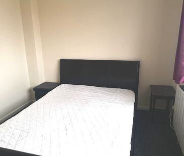 2 Bed End Terrace, Spring Grove Gardens, B18 - Photo 5