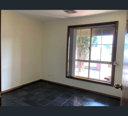 1/351 Tapleys Hill Road, Seaton, SA 5023 - Photo 3