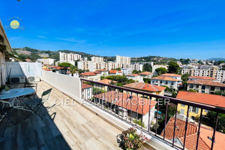 Location Appartement 2 pièces 45m² NICE 06100 - Photo 3