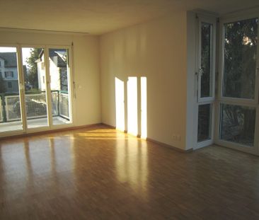 MIETEN OHNE KAUTION - Modernes Wohnen im Herzen von Höngg - Photo 2